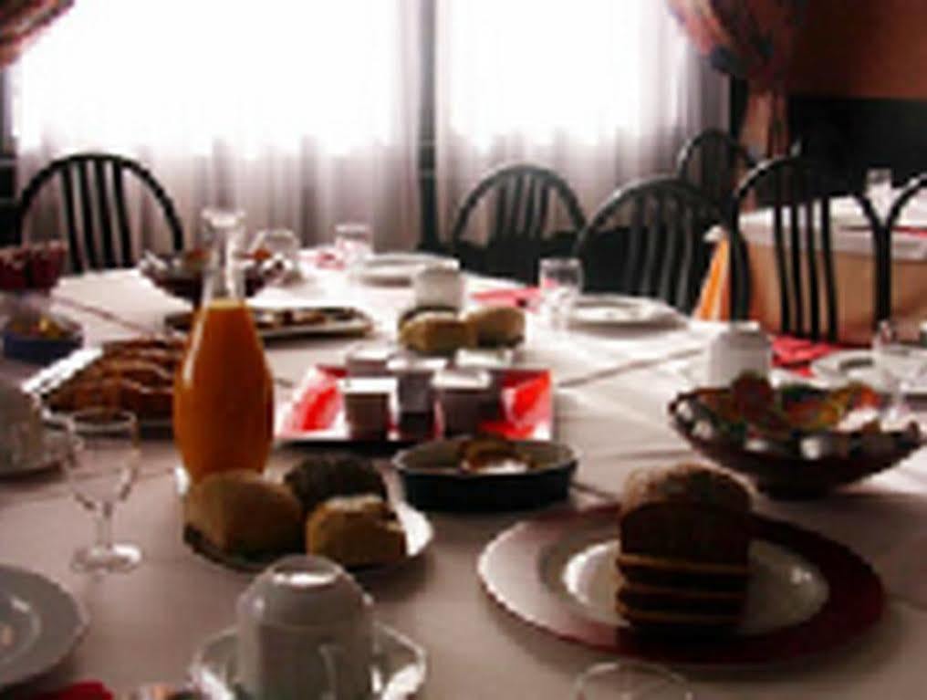Arcantis Hotel Metropole Châtel-Guyon Restaurante foto