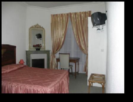 Arcantis Hotel Metropole Châtel-Guyon Quarto foto
